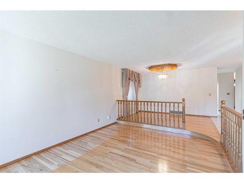 307 Hawkview Manor Circle Nw, Calgary, AB - Indoor Photo Showing Other Room