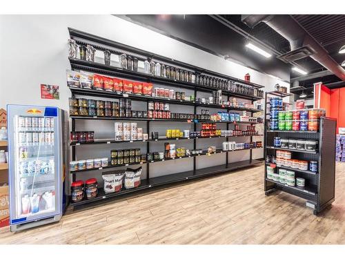 123 Supplement Store, Calgary, AB 