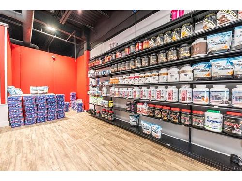 123 Supplement Store, Calgary, AB 