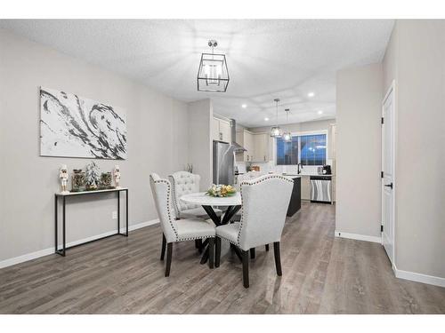 521 West Lakeview Drive, Chestermere, AB - Indoor Photo Showing Dining Room