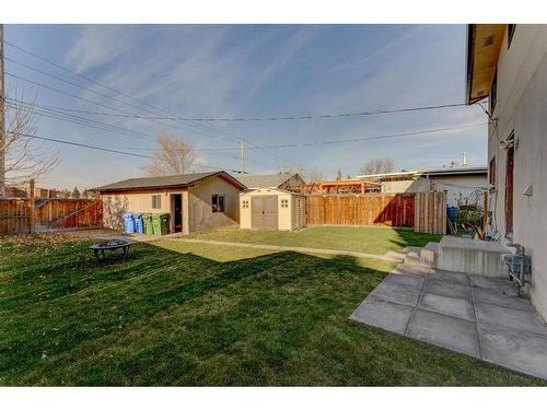 4851 Mardale Road Ne, Calgary, AB - Outdoor