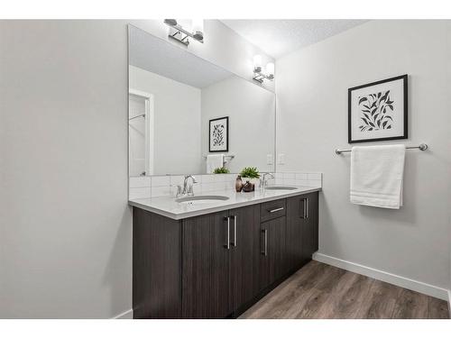 179 Wolf River Drive, Calgary, AB - Indoor Photo Showing Bathroom