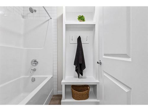 179 Wolf River Drive, Calgary, AB - Indoor Photo Showing Bathroom