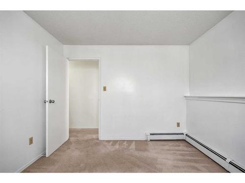 502-11620 Elbow Drive Sw, Calgary, AB - Indoor Photo Showing Other Room