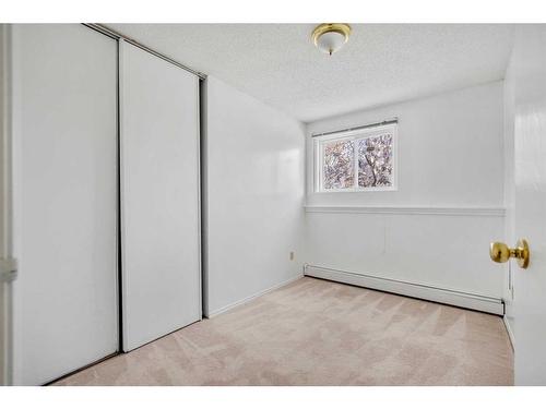 502-11620 Elbow Drive Sw, Calgary, AB - Indoor Photo Showing Other Room