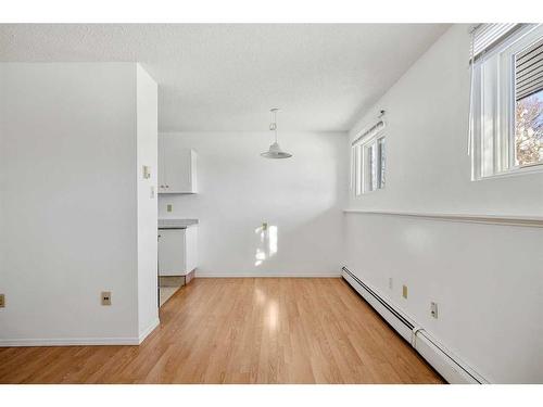 502-11620 Elbow Drive Sw, Calgary, AB - Indoor Photo Showing Other Room