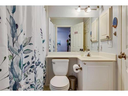 30 Covewood Place Ne, Calgary, AB - Indoor Photo Showing Bathroom