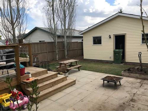 30 Covewood Place Ne, Calgary, AB - Outdoor