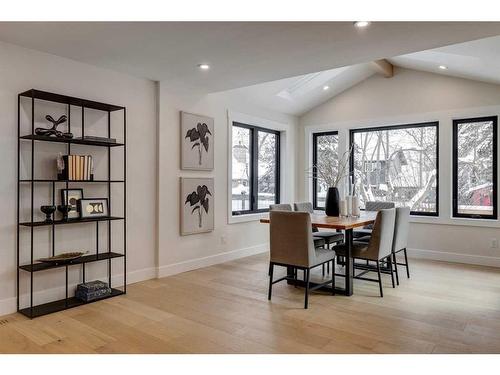 7028 Kennedy Drive Sw, Calgary, AB - Indoor Photo Showing Dining Room