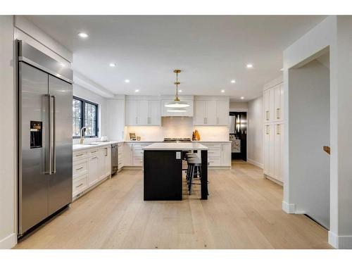 7028 Kennedy Drive Sw, Calgary, AB - Indoor Photo Showing Kitchen With Upgraded Kitchen