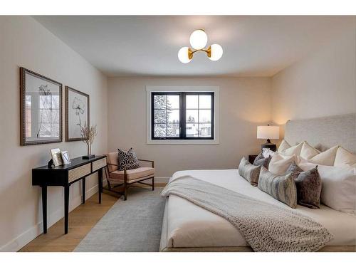 7028 Kennedy Drive Sw, Calgary, AB - Indoor Photo Showing Bedroom