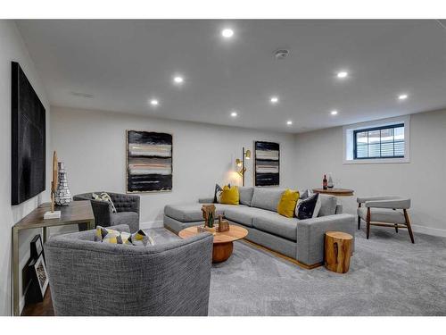 7028 Kennedy Drive Sw, Calgary, AB - Indoor Photo Showing Basement