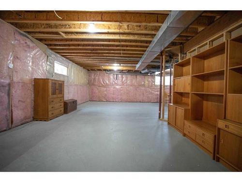 2 Cedarview Mews Sw, Calgary, AB - Indoor Photo Showing Basement