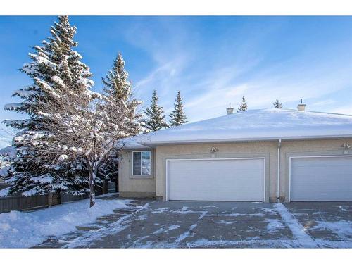 2 Cedarview Mews Sw, Calgary, AB - Outdoor