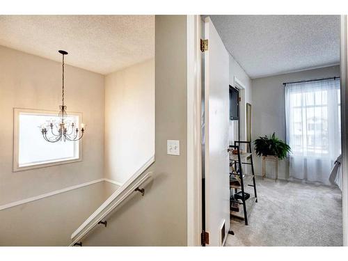 311 Mt Lorette Place Se, Calgary, AB - Indoor Photo Showing Other Room