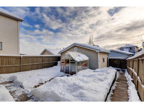 311 Mt Lorette Place Se, Calgary, AB - Outdoor