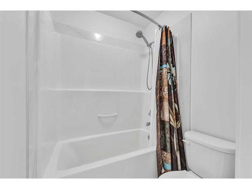 16 Masters Way Se, Calgary, AB - Indoor Photo Showing Bathroom