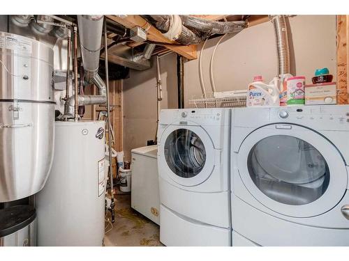 126 Auburn Bay Heights Se, Calgary, AB - Indoor Photo Showing Laundry Room