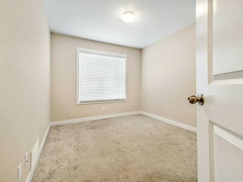 1-75 Aquitania Circle West, Lethbridge, AB - Indoor Photo Showing Other Room