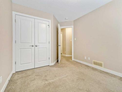 1-75 Aquitania Circle West, Lethbridge, AB - Indoor Photo Showing Other Room