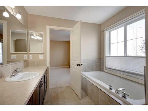 75 Cranleigh Heath Se, Calgary, AB - Indoor Photo Showing Bathroom