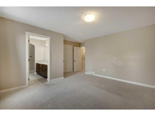 75 Cranleigh Heath Se, Calgary, AB - Indoor Photo Showing Other Room