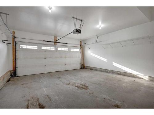 75 Cranleigh Heath Se, Calgary, AB - Indoor Photo Showing Garage