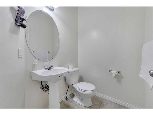 5503-111 Tarawood Lane Ne, Calgary, AB - Indoor Photo Showing Bathroom