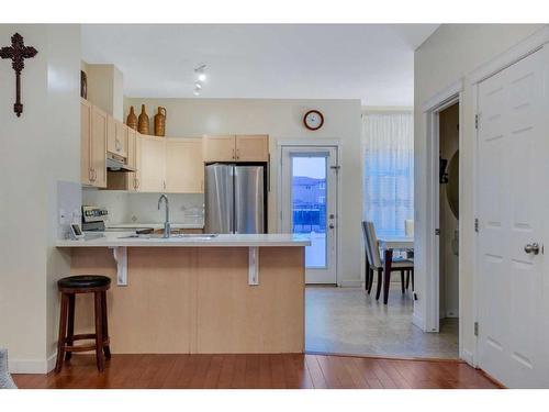 5503-111 Tarawood Lane Ne, Calgary, AB - Indoor Photo Showing Kitchen