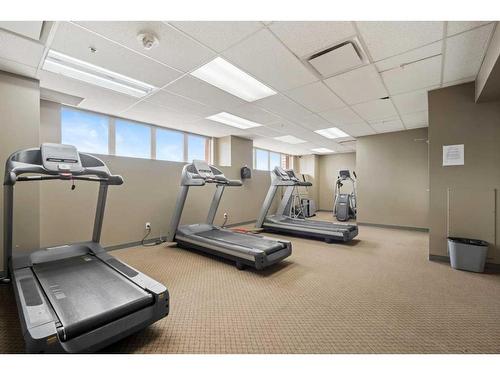 403-1053 10 Street Sw, Calgary, AB - Indoor Photo Showing Gym Room