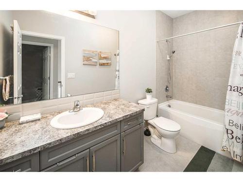 24 Carrington Rise Nw, Calgary, AB - Indoor Photo Showing Bathroom