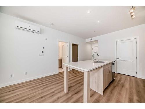 204-60 Sage Hill Walk Nw, Calgary, AB - Indoor Photo Showing Kitchen