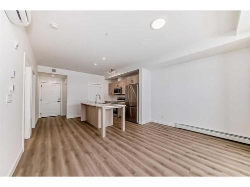 204-60 Sage Hill Walk Nw, Calgary, AB - Indoor Photo Showing Kitchen