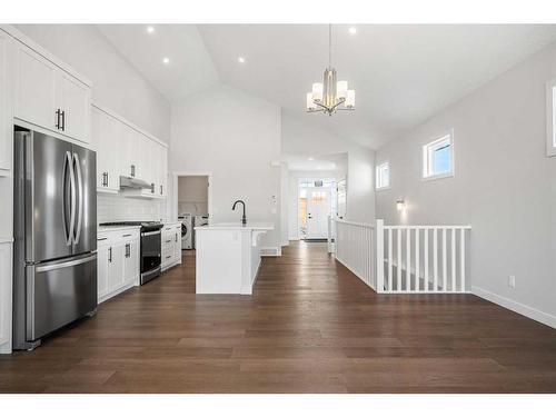 483 Rivercrest Road West, Cochrane, AB - Indoor Photo Showing Kitchen With Stainless Steel Kitchen