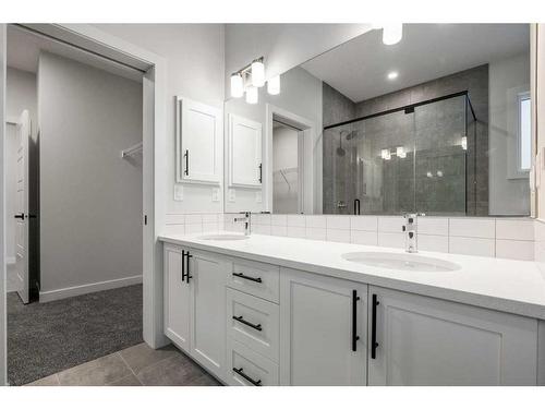 483 Rivercrest Road West, Cochrane, AB - Indoor Photo Showing Bathroom