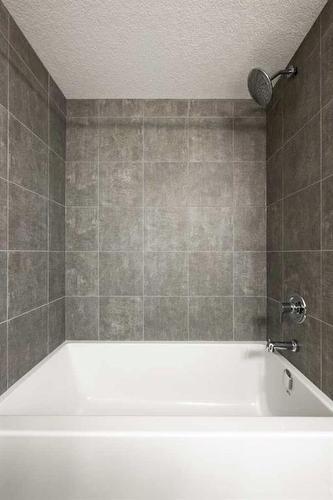 483 Rivercrest Road West, Cochrane, AB - Indoor Photo Showing Bathroom