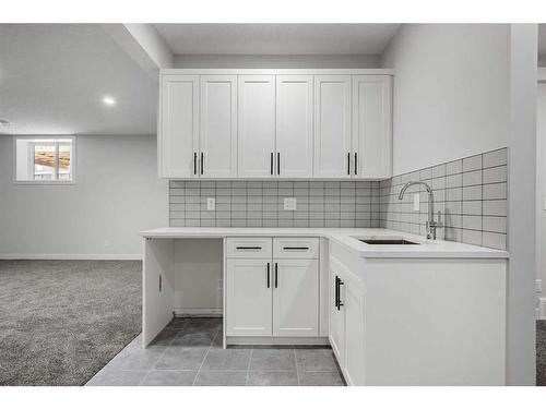 483 Rivercrest Road West, Cochrane, AB - Indoor Photo Showing Kitchen