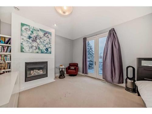 1840 31 Avenue Sw, Calgary, AB - Indoor With Fireplace