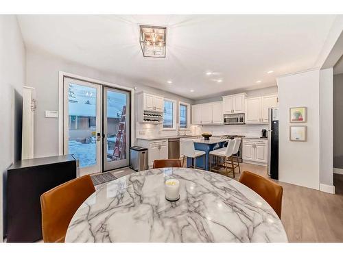 1840 31 Avenue Sw, Calgary, AB - Indoor Photo Showing Dining Room