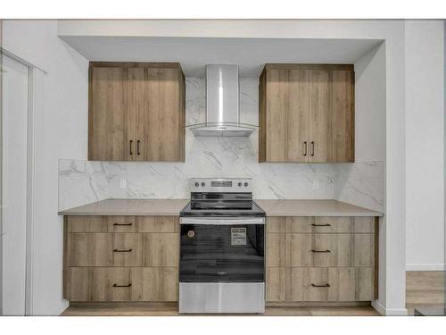 62 Sugarsnap Gardens Se, Calgary, AB - Indoor Photo Showing Kitchen