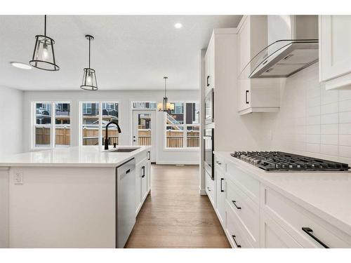 382 Rivercrest Road, Cochrane, AB - Indoor Photo Showing Kitchen