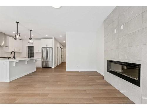 382 Rivercrest Road, Cochrane, AB - Indoor Photo Showing Kitchen