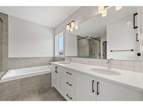 382 Rivercrest Road, Cochrane, AB - Indoor Photo Showing Bathroom