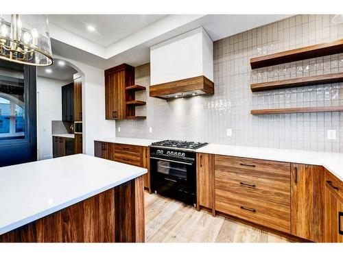 76 Aspen Ridge Square Sw, Calgary, AB - Indoor Photo Showing Kitchen