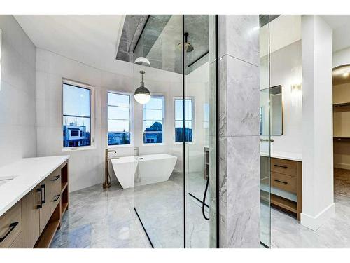 76 Aspen Ridge Square Sw, Calgary, AB - Indoor Photo Showing Bathroom