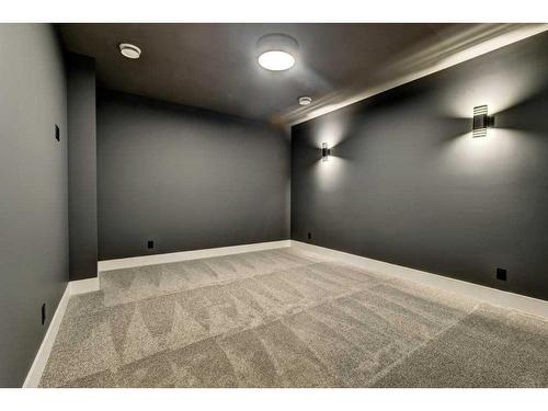 76 Aspen Ridge Square Sw, Calgary, AB - Indoor Photo Showing Other Room