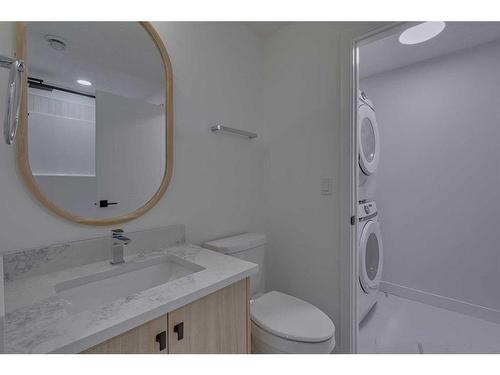 306-562 Seton Circle Se, Calgary, AB - Indoor Photo Showing Laundry Room