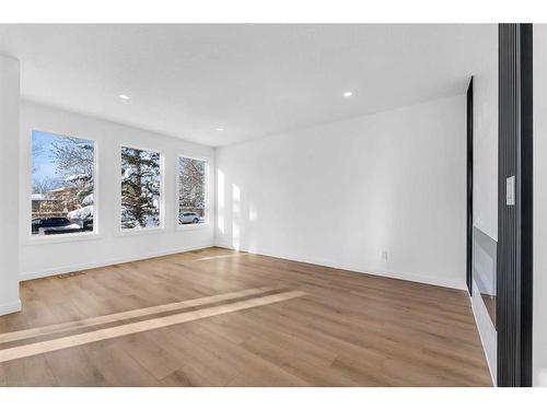 1190 Ranchlands Boulevard Nw, Calgary, AB - Indoor Photo Showing Other Room