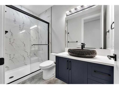 205 South Shore View, Chestermere, AB - Indoor Photo Showing Bathroom