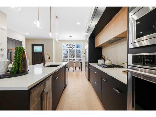 161 Heston Street Nw, Calgary, AB - Indoor Photo Showing Kitchen With Upgraded Kitchen